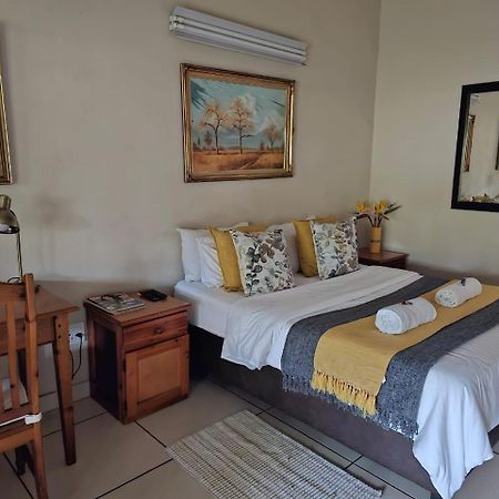 Tzaneen White House Lodge Bagian luar foto