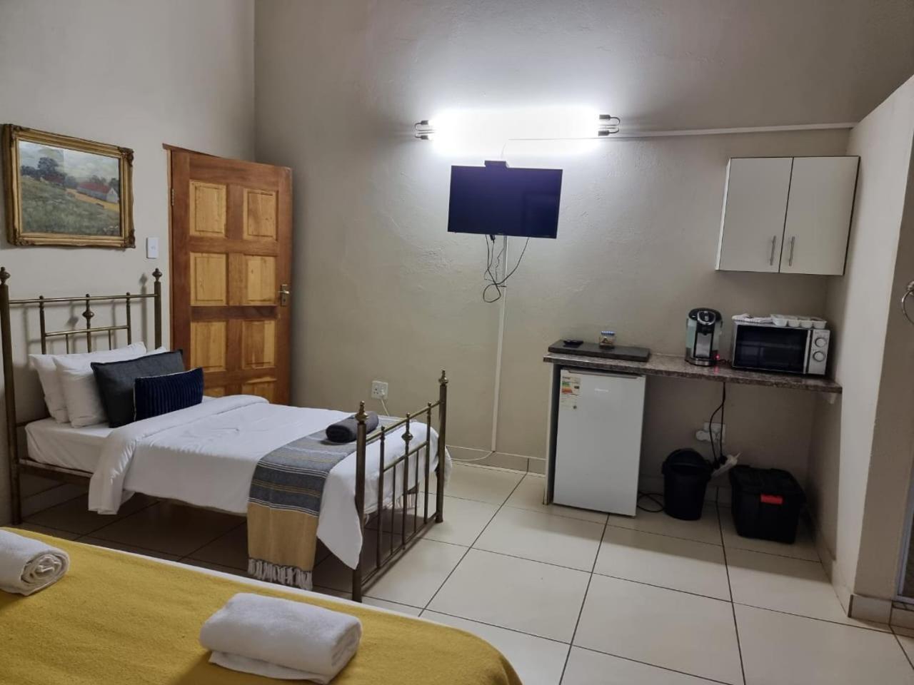 Tzaneen White House Lodge Bagian luar foto