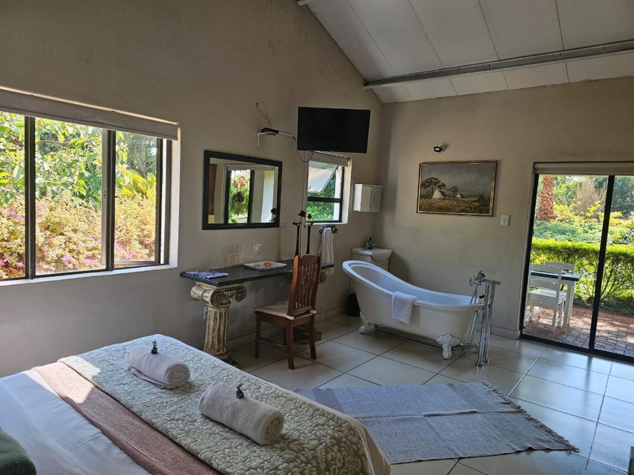 Tzaneen White House Lodge Bagian luar foto