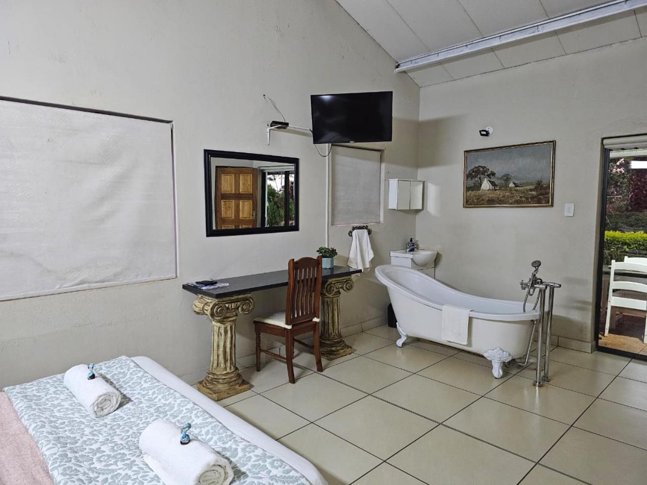 Tzaneen White House Lodge Bagian luar foto